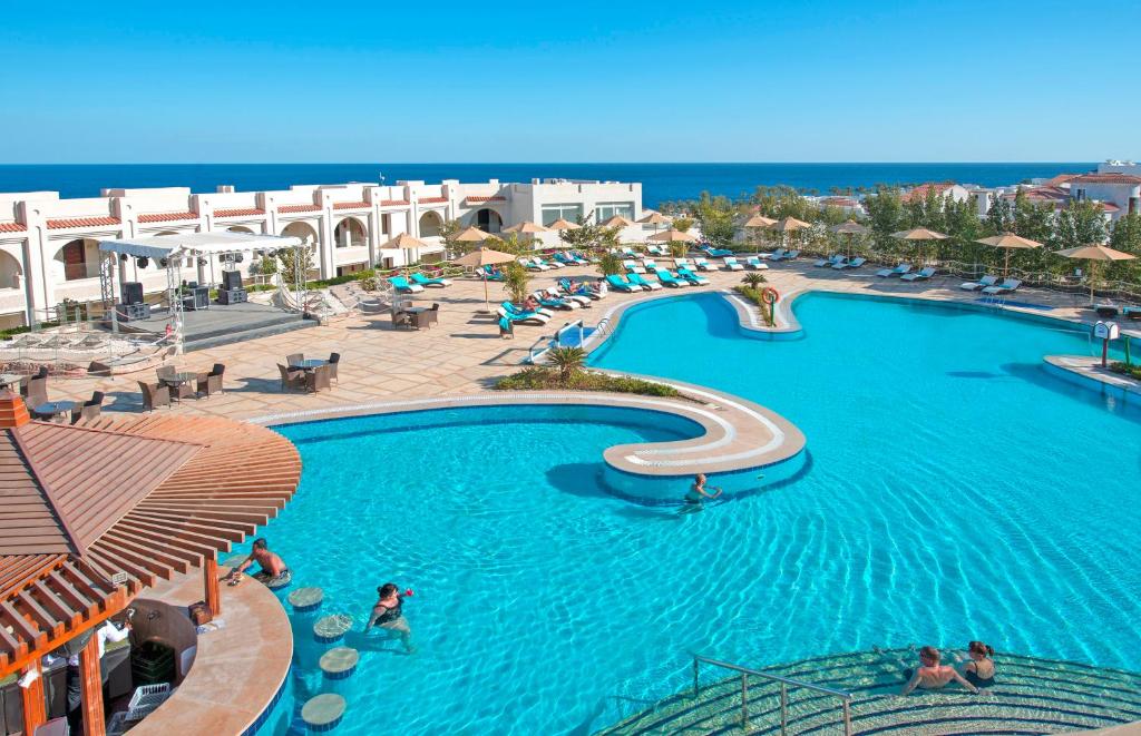 Het zwembad bij of vlak bij Sunrise Montemare Resort -Grand Select