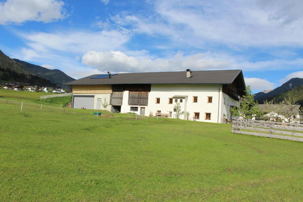 Nespecifikovaný výhled na hory nebo výhled na hory při pohledu z apartmánu