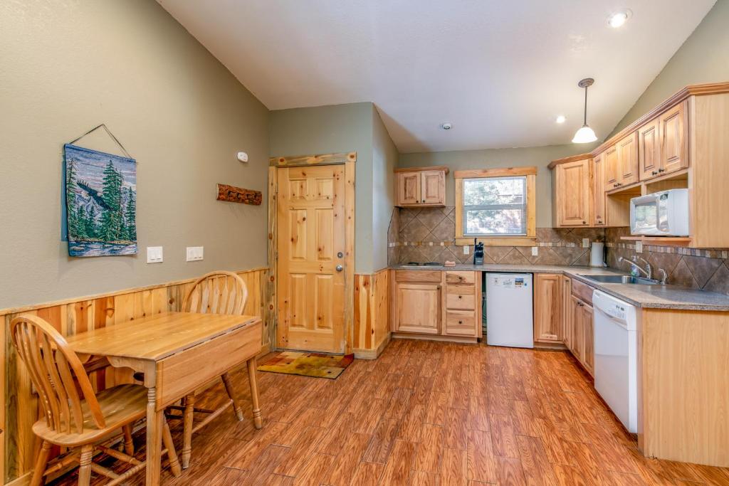 Stonebrook Resort - Adult Only - Mountain Studio