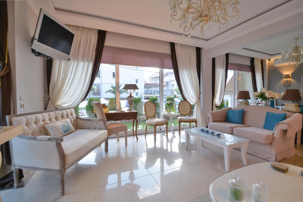 Posedenie v ubytovaní Epavlis Luxury apts