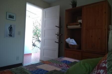  silencioso e arborizado