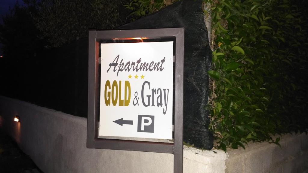 Certifikát, ocenenie alebo iný dokument vystavený v ubytovaní Apartment Gold & Gray