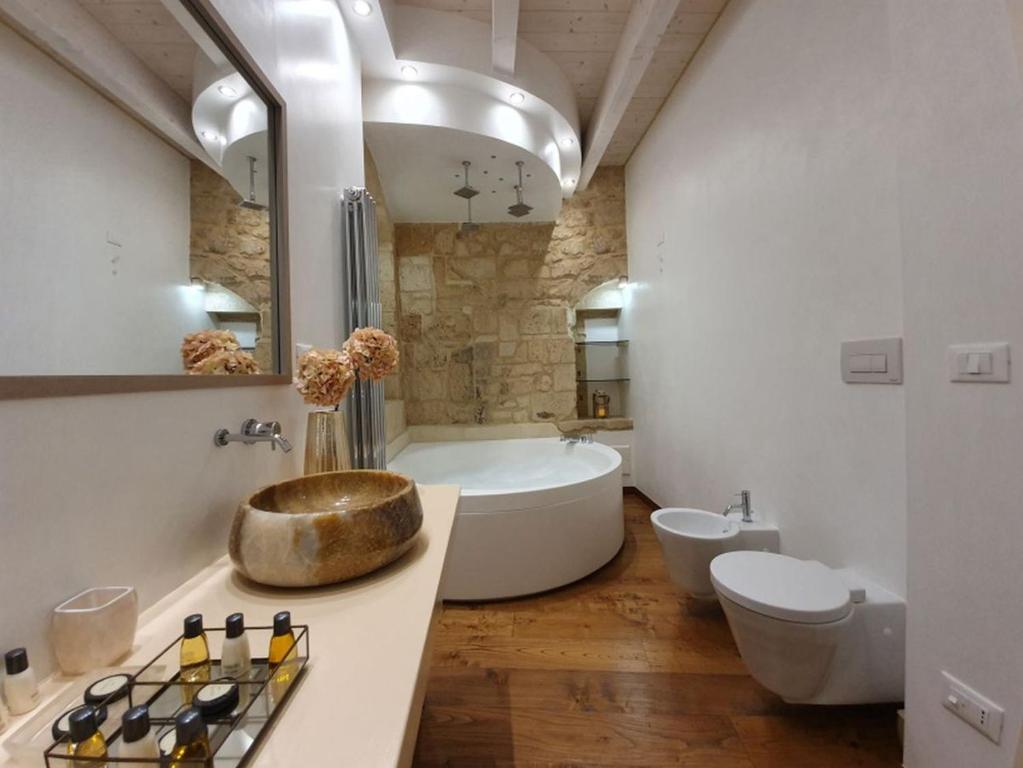 Ένα μπάνιο στο Le Nicchie luxury rooms