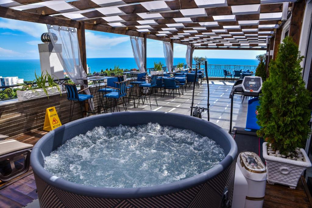 Padam Hotel & SPA - 10