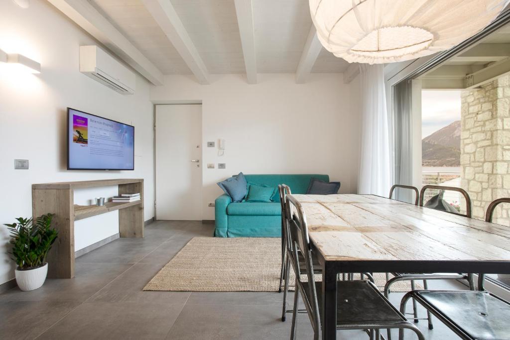 TV a/nebo společenská místnost v ubytování Sunset Residence