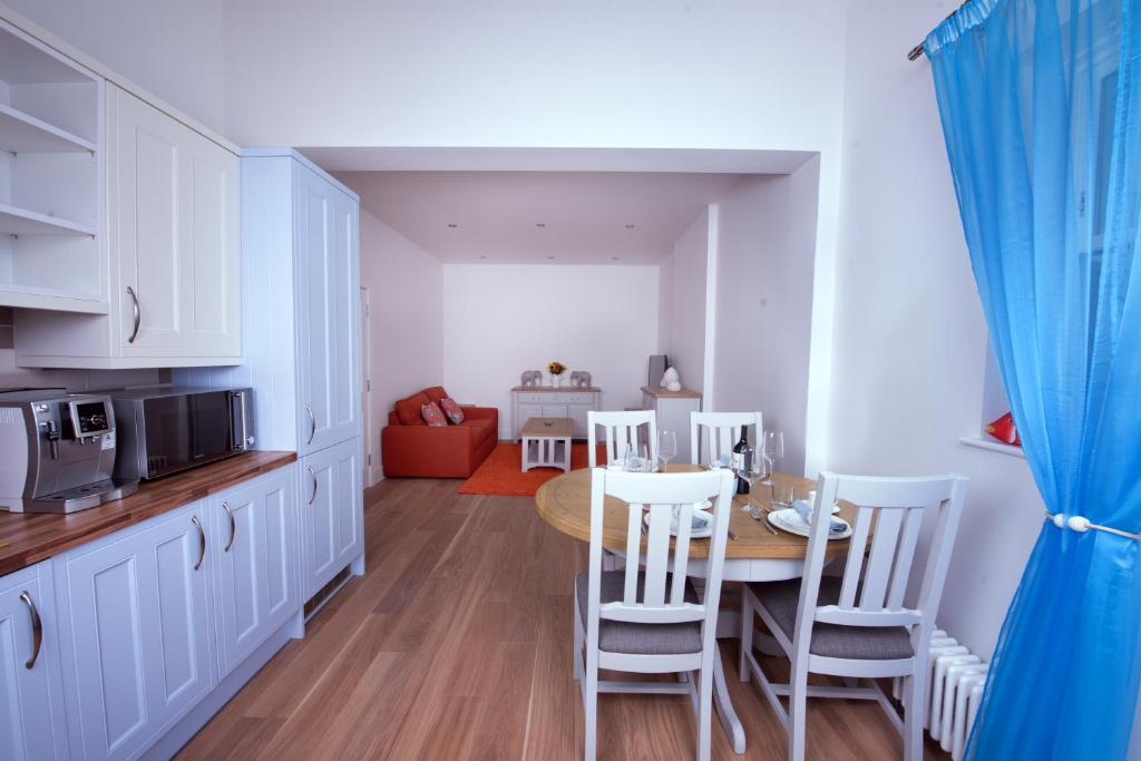Best Luxury Apart Hotel in Oxford- Beechwood House - 