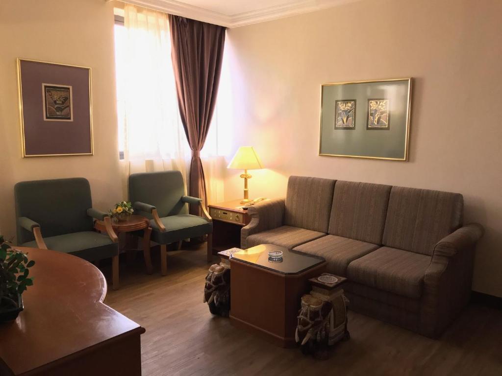 Posezení v ubytování The Executive Hotel Lahad Datu