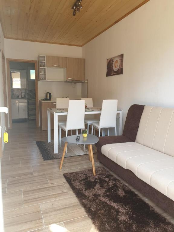 Apartments Laura - 13