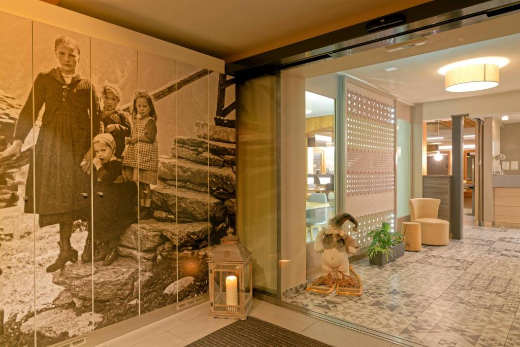 Fotografie z fotogalerie ubytování Hotel Edelweiss v destinaci La Fouly