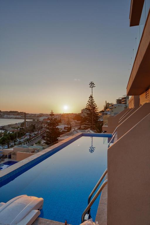 Bazén v ubytovaní Archipelagos Hotel alebo v jeho blízkosti