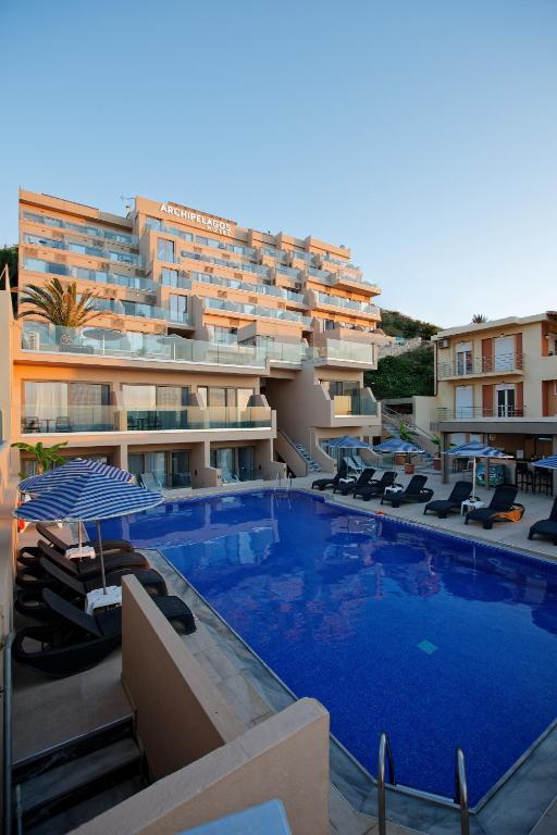 Bazén v ubytovaní Archipelagos Hotel alebo v jeho blízkosti