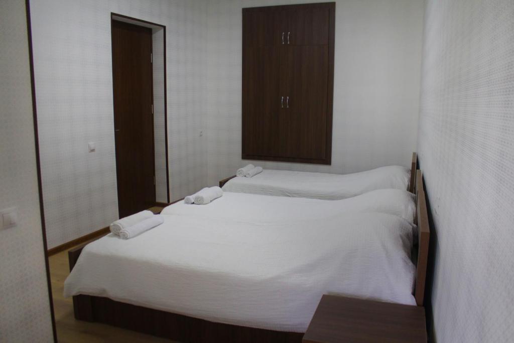 Llit o llits en una habitació de Bagration