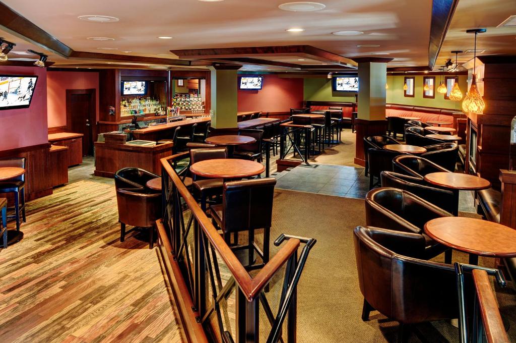 Chateau Nova Kingsway - Resim 19