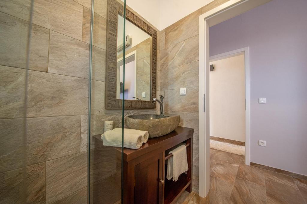 Kúpeľňa v ubytovaní VILLA Temida Premuda