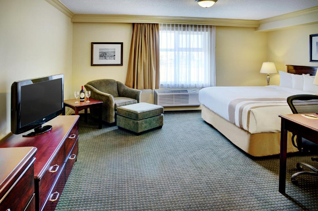 Chateau Nova Kingsway - Resim 6