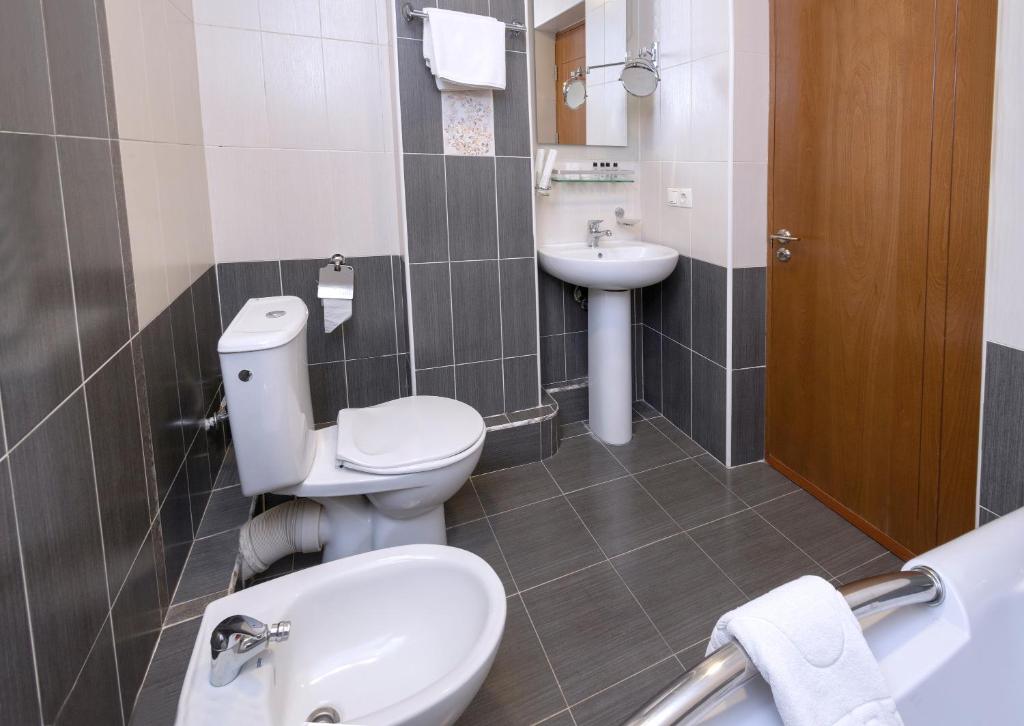 Koupelna v ubytování Ani Central Inn