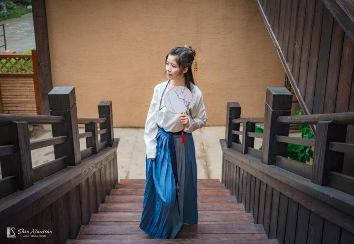 Hosté ubytování Blossom Hill Yuejingzhuang Hotel