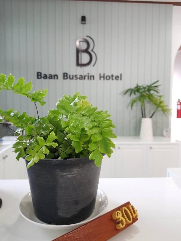 Certifikát, hodnocení, plakát nebo jiný dokument vystavený v ubytování BaanBusarin Hotel