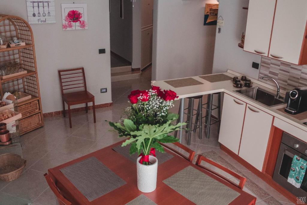 Kuchyň nebo kuchyňský kout v ubytování Mulberry House