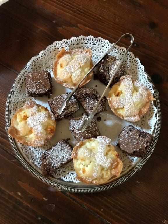 Jedlo v ubytovaní bed & breakfast alebo blízkom okolí