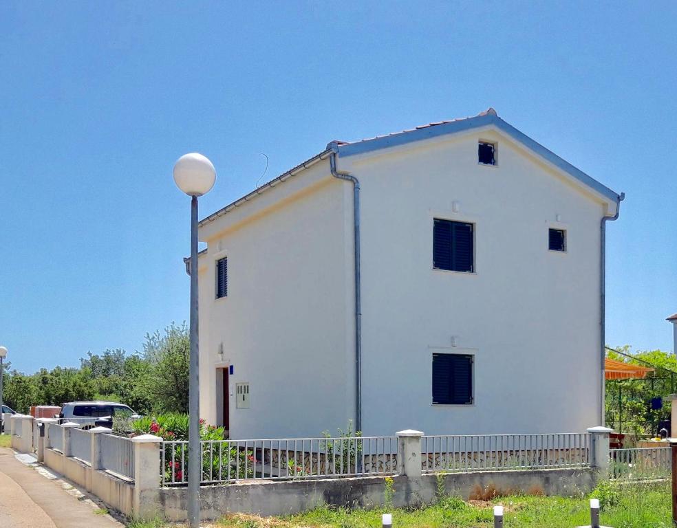 Budynek, w którym mieści się apartament