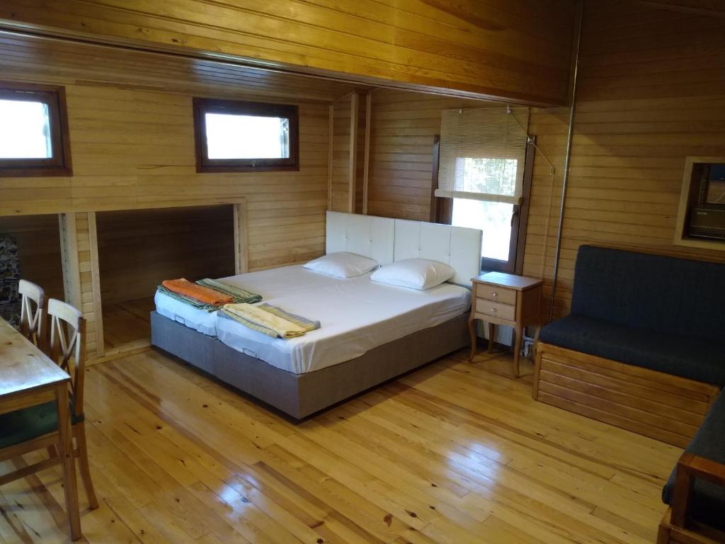 retro & wood - Housity