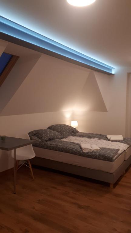 77 Krasnicka - Studio -appartement
