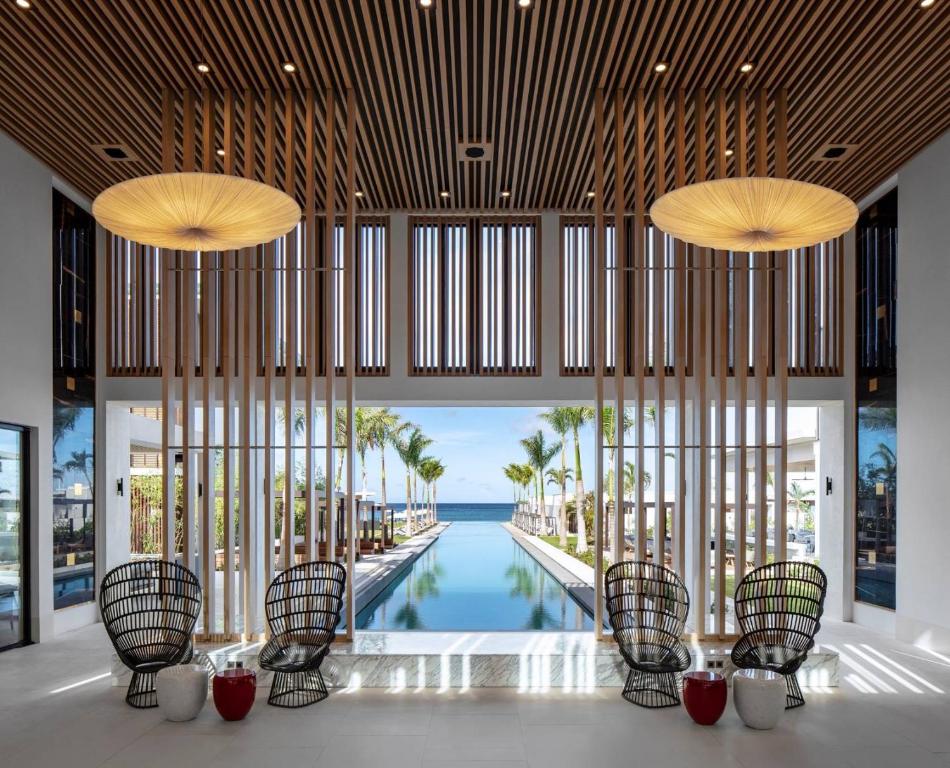 Bazén v ubytování Silversands Resort Grenada at Grand Anse nebo v jeho okolí