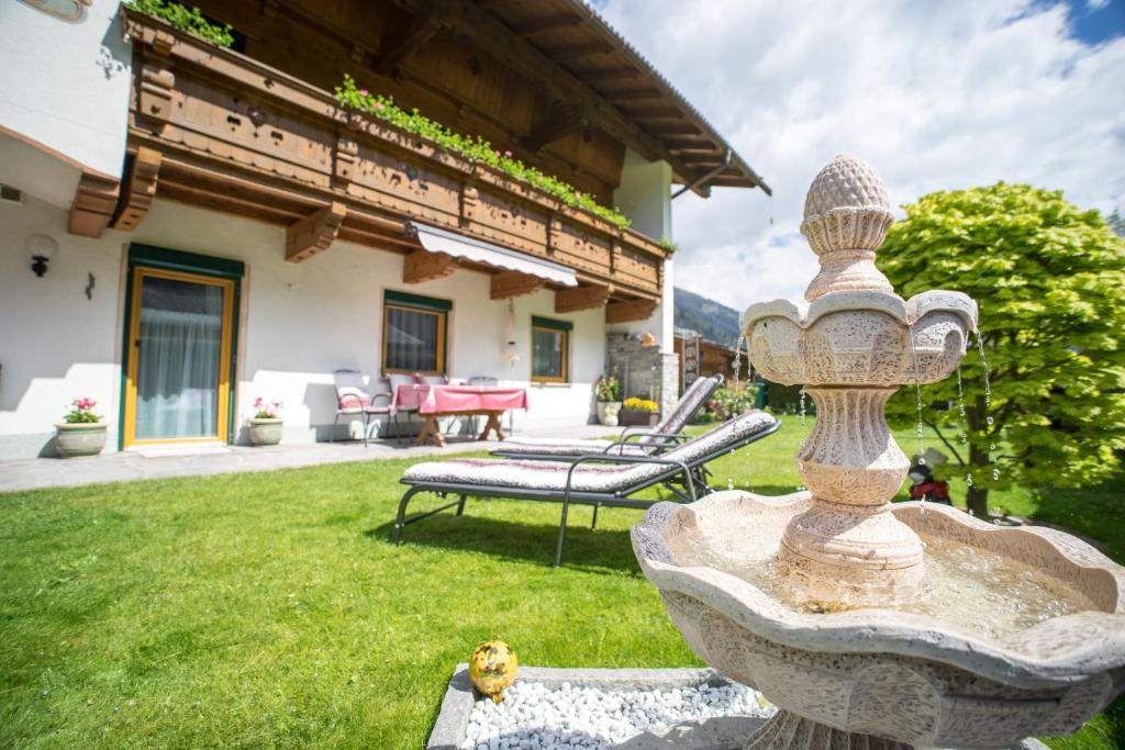Nespecifikovaný výhled na hory nebo výhled na hory při pohledu z apartmánu