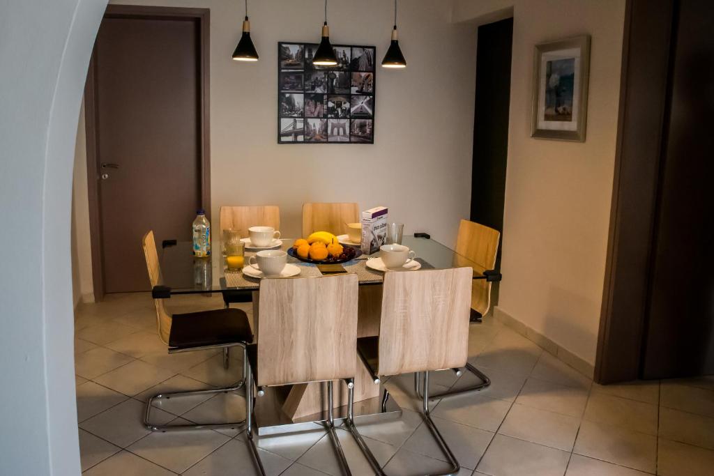 A seating area at ANAFIS COMFORT