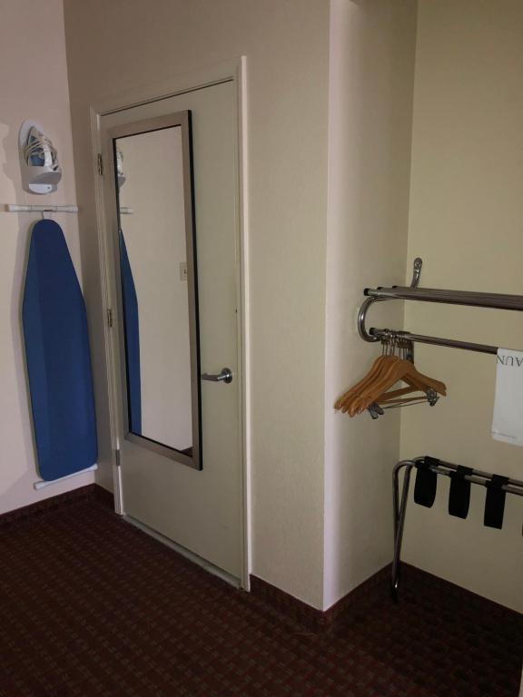 Millennium Inn - Standard Tw