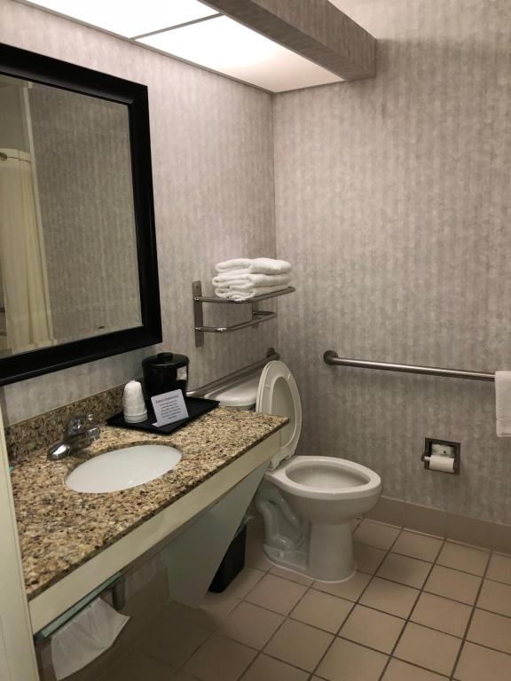Millennium Inn - King Room - Disability Access - Smoking