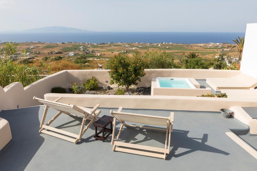 Lotza Studios - Sea View Apartment With Outdoor Hot Tub