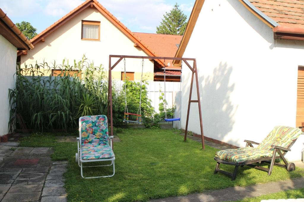 Ogród w obiekcie Evelin Nyaralóház