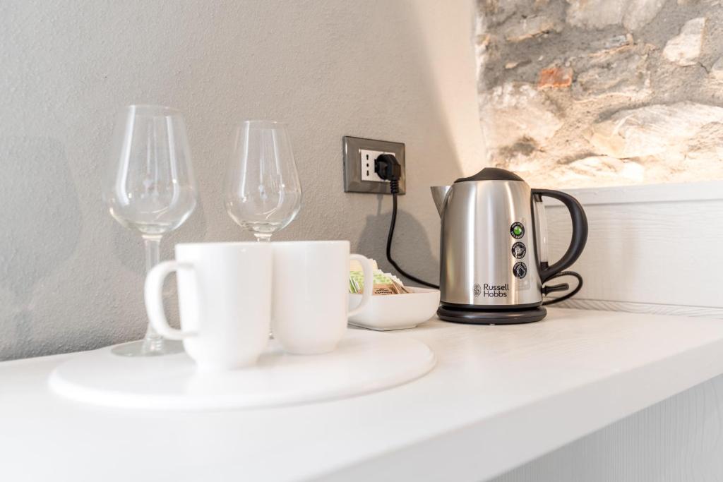 Estris per fer te o cafè a Amanarola