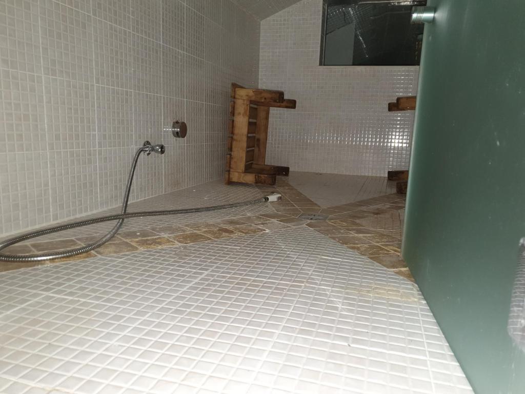 Kúpeľňa v ubytovaní SESTRI Villa Vignolo with POOL