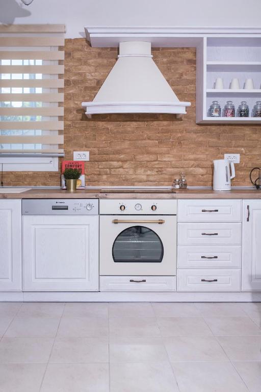 Domus Lux Houses by Konnect - 9