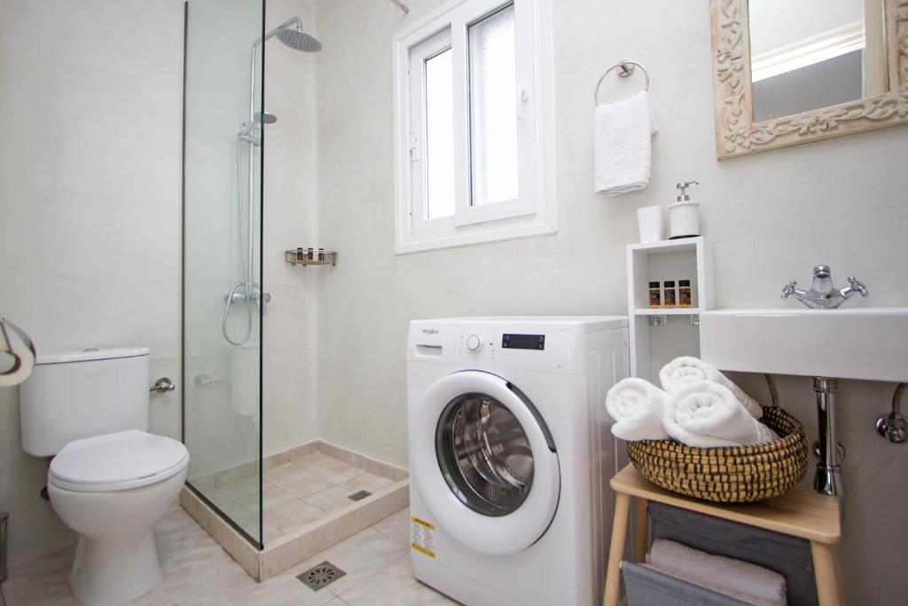 Domus Lux Houses by Konnect - 13