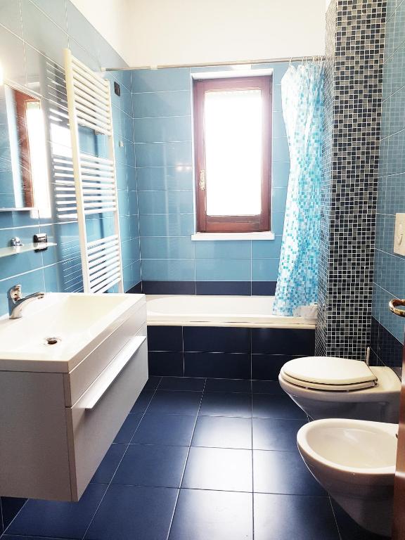A bathroom at SeaSide Apartment
