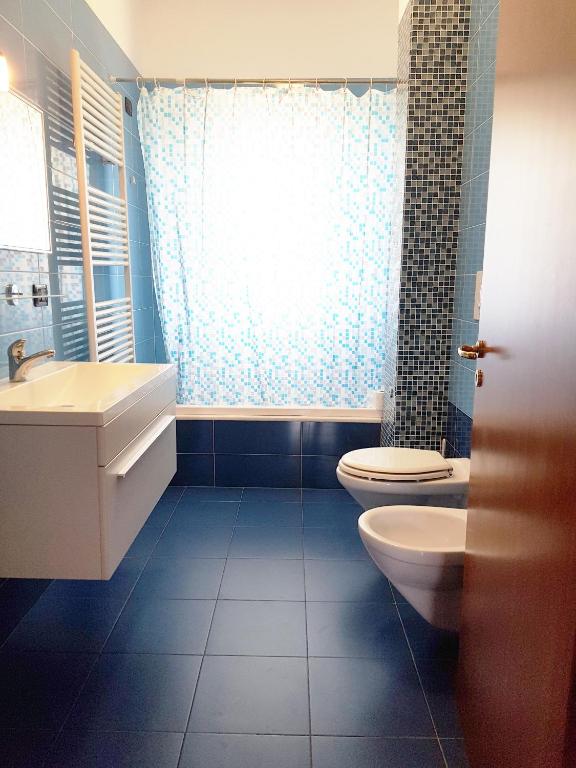 A bathroom at SeaSide Apartment