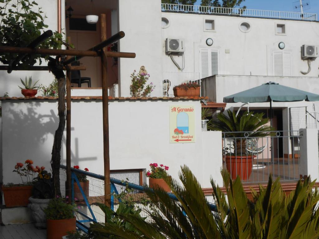 The building in which a panziókat is located