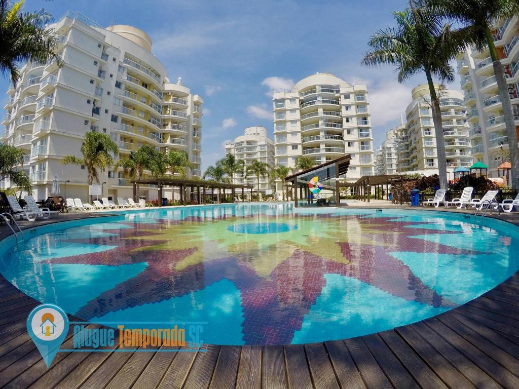  Home Club Vista para Piscina - Praia e Beto Carrero