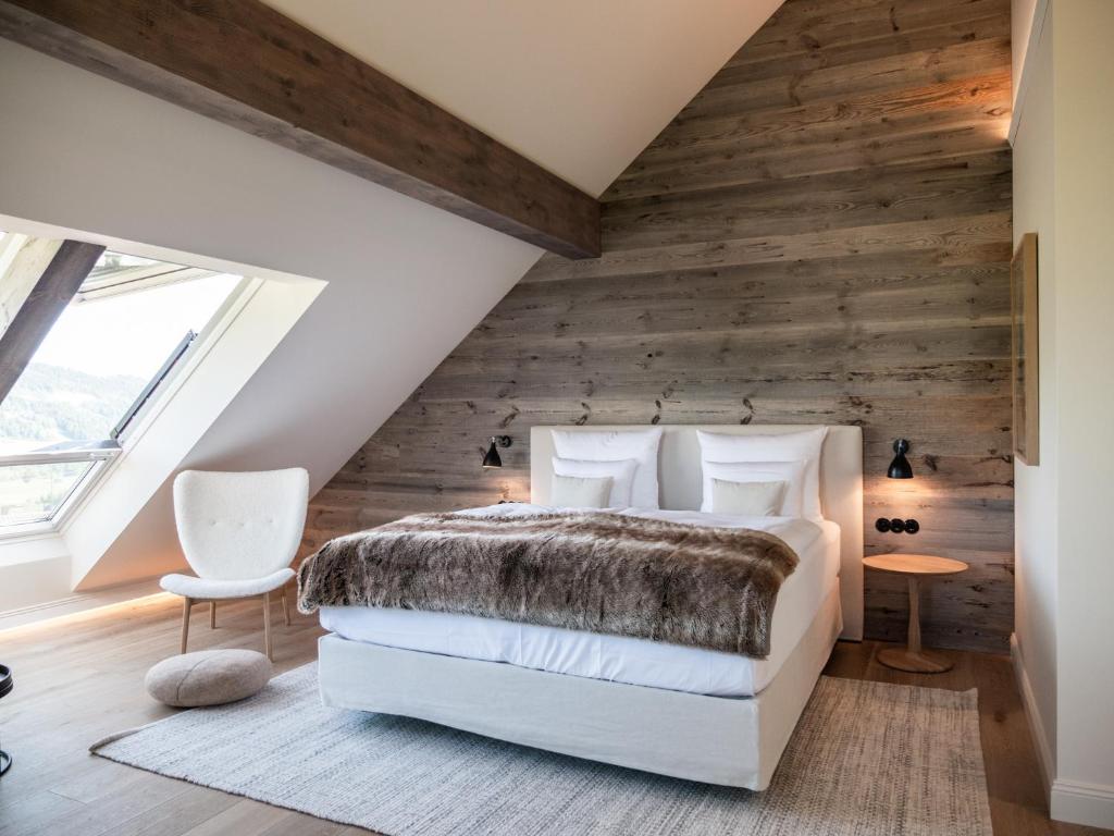 Postel nebo postele na pokoji v ubytování Alpenloge Design Hotel