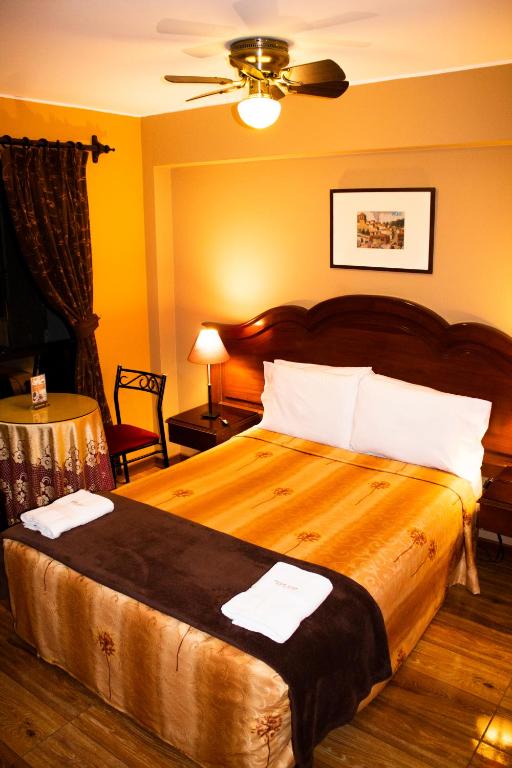Postel nebo postele na pokoji v ubytování Solis Dies Hotel