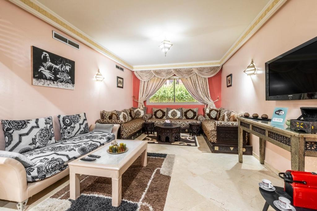 Majorelle family residence - Apartment With Garden View