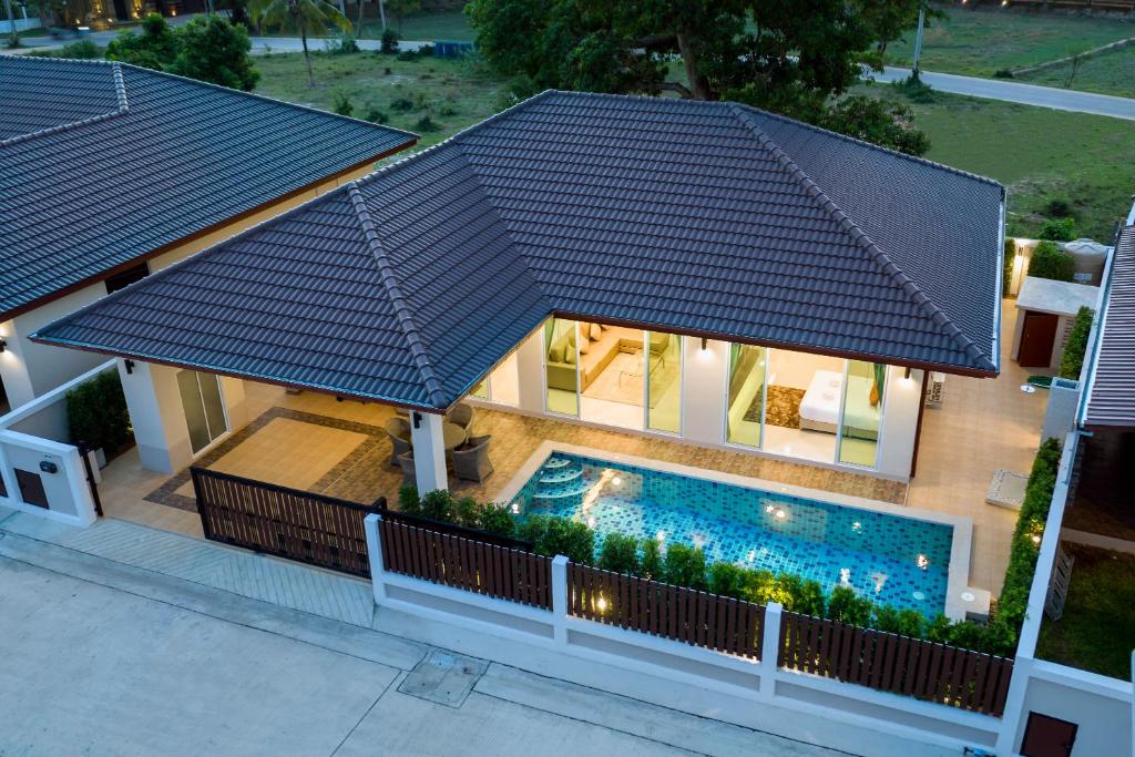 Fotografie z fotogalerie ubytování Luxury Pool Villa A18 / 3BR 6-8 persons v destinaci Ban Huai Yai