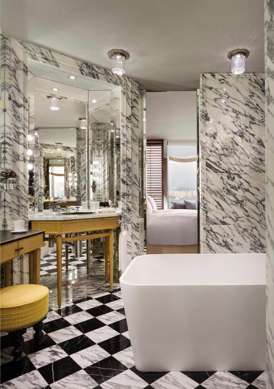 Rosewood Hong Kong 4