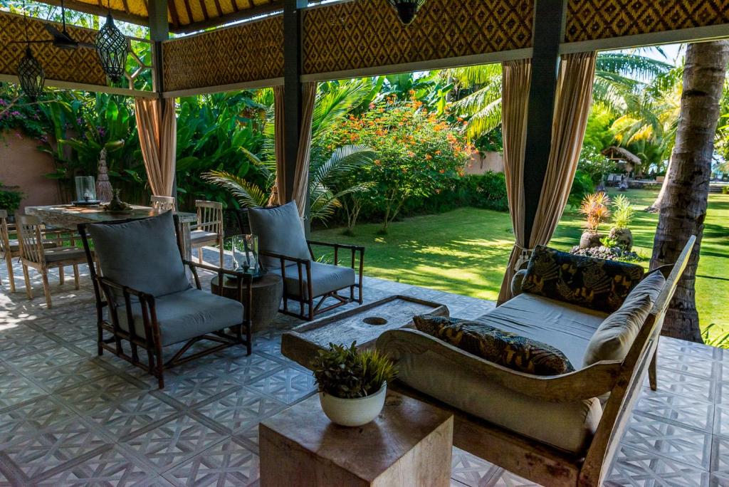 Zahrada ubytování Beach Villas Lombok