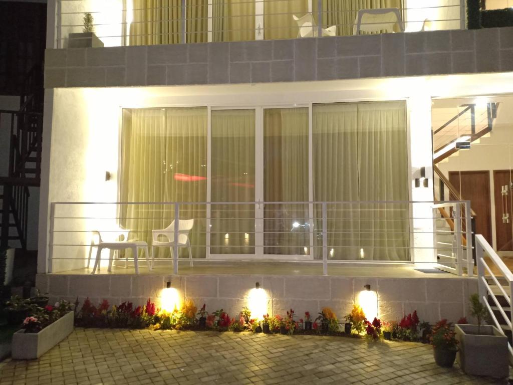 Hilldale Retreat - 9