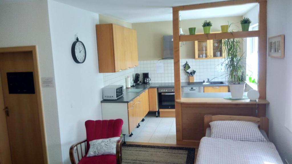 Kuchyň nebo kuchyňský kout v ubytování "Klein und Fein"-Monteurzimmer Pohlheim
